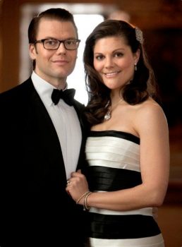 S.A.R la princesa heredera Victoria de Suecia y su marido el príncipe Daniel, Duques de Västergötland. (Foto: Cortesía Casa Real de Suecia)