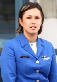 Edita Schindlerova en uniforme de trabajo (Foto:Ryanair)