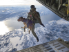 El perro paracaidista