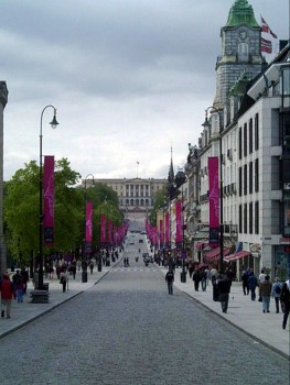 Oslo es la ciudad más cara del mundo. En la foto, la conocida calle de Karl Johan. (foto: Turist info)